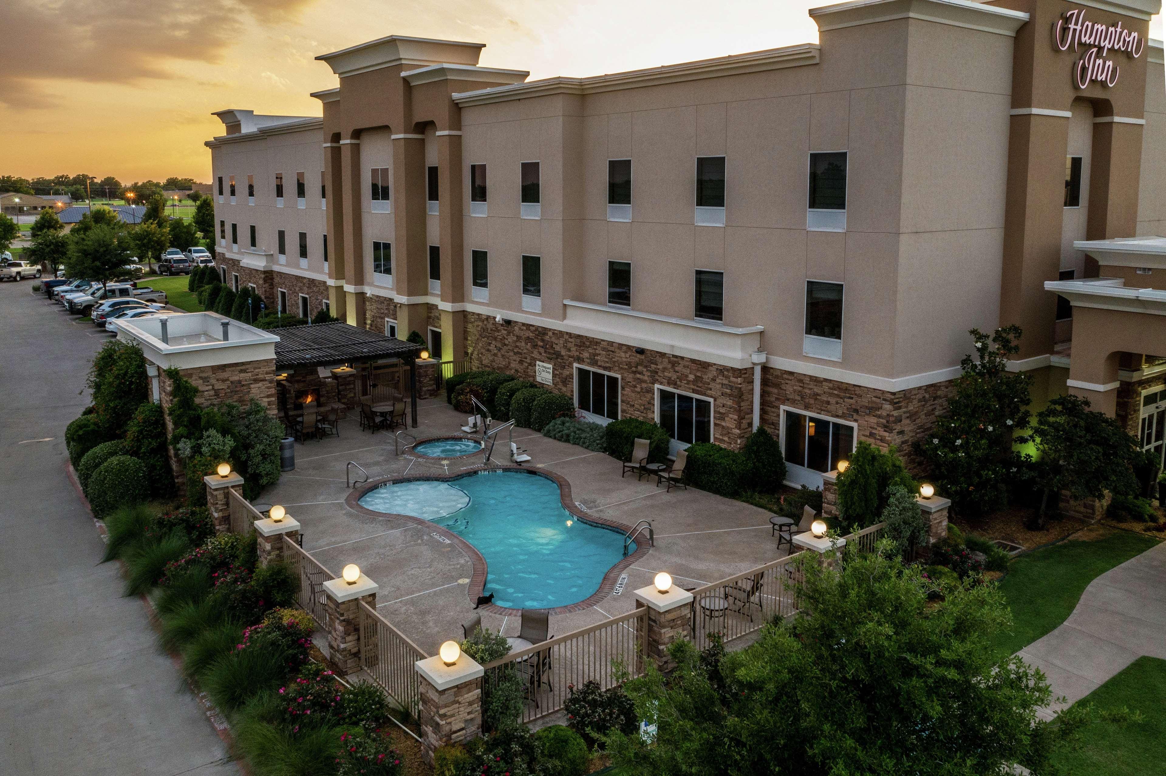 Hampton Inn Vernon Eksteriør billede