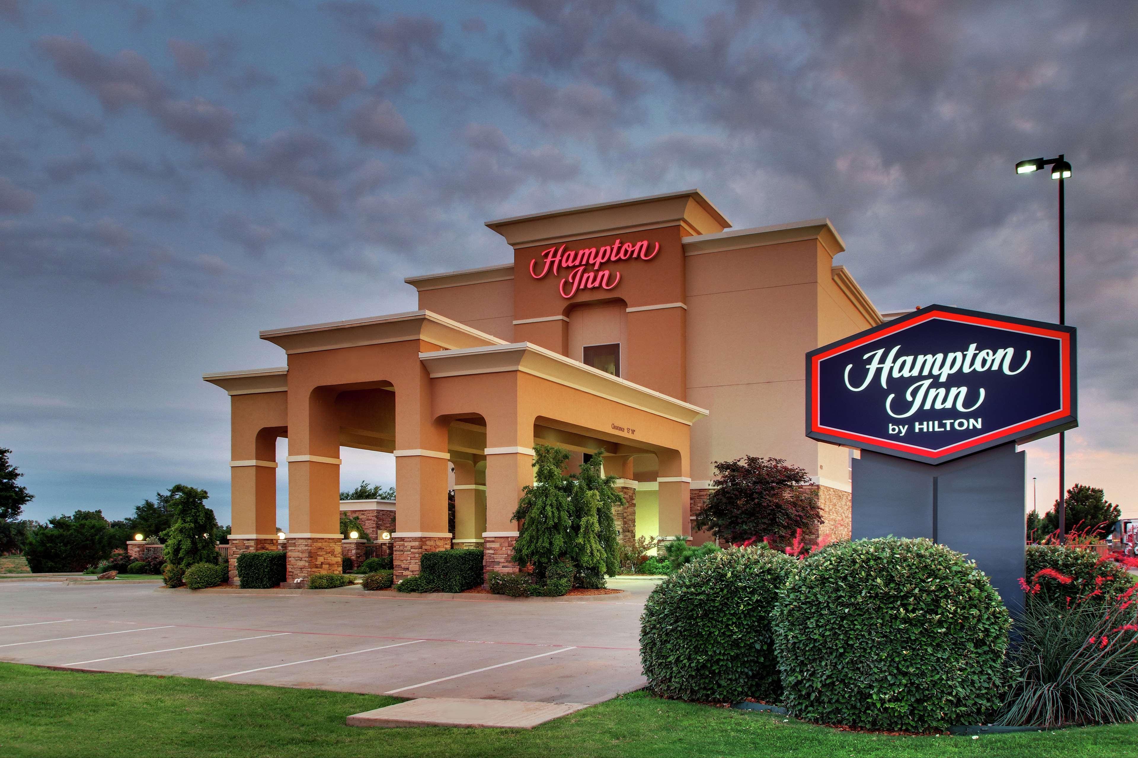 Hampton Inn Vernon Eksteriør billede