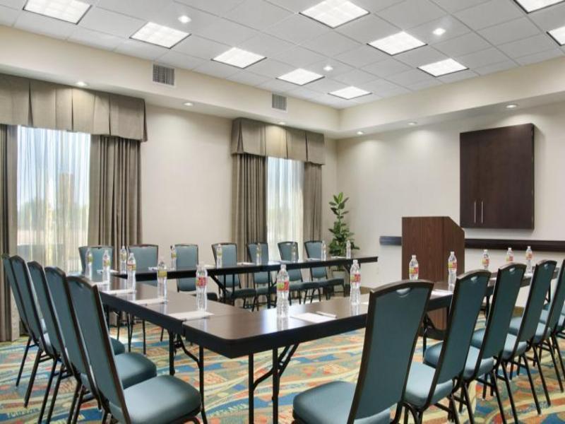 Hampton Inn Vernon Eksteriør billede